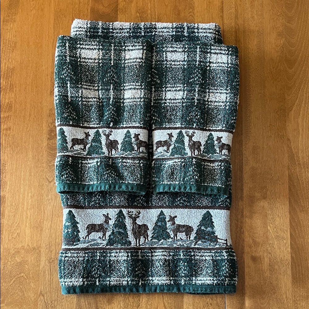 Vintage Christmas Green Plaid Deer Towels